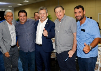 O Prefeito Diego Taques e Vice-Prefeito Bira participaram do Encontro Municipalista de prefeitos e prefeitas de diferentes regiões do Estado de Mato Grosso.